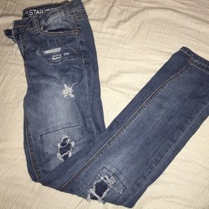 Mid rise skinny ripped jeans